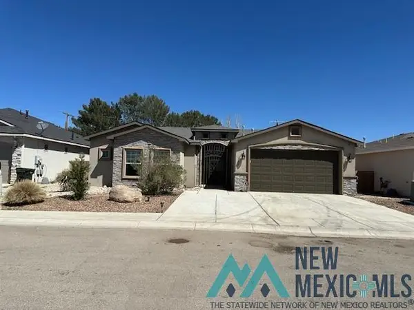 1112 Chitalpa Court, Carlsbad, NM 88220