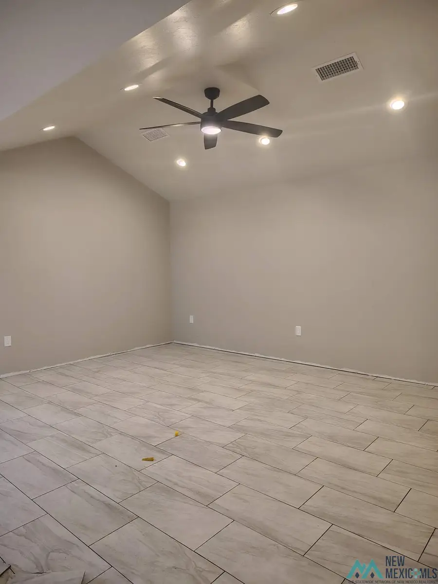 912 W Jaffa St, Roswell, NM 88203 - #3