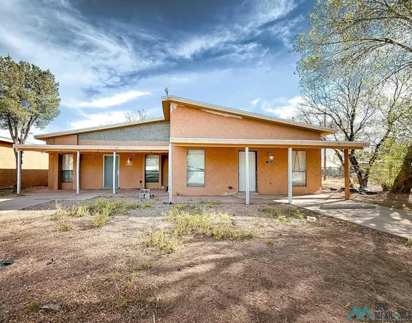 302 W 9th St # A & B, Roswell, NM 88201