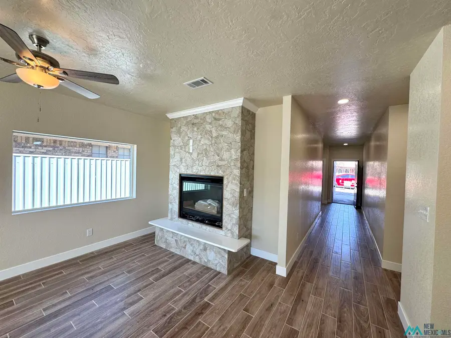 3011 N Montgomery Street, Hobbs, NM 88240 - #3