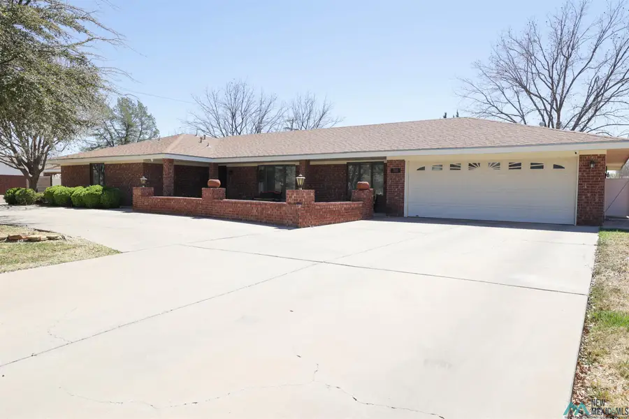 700 Three Cross Drive, Roswell, NM 88201 - #2