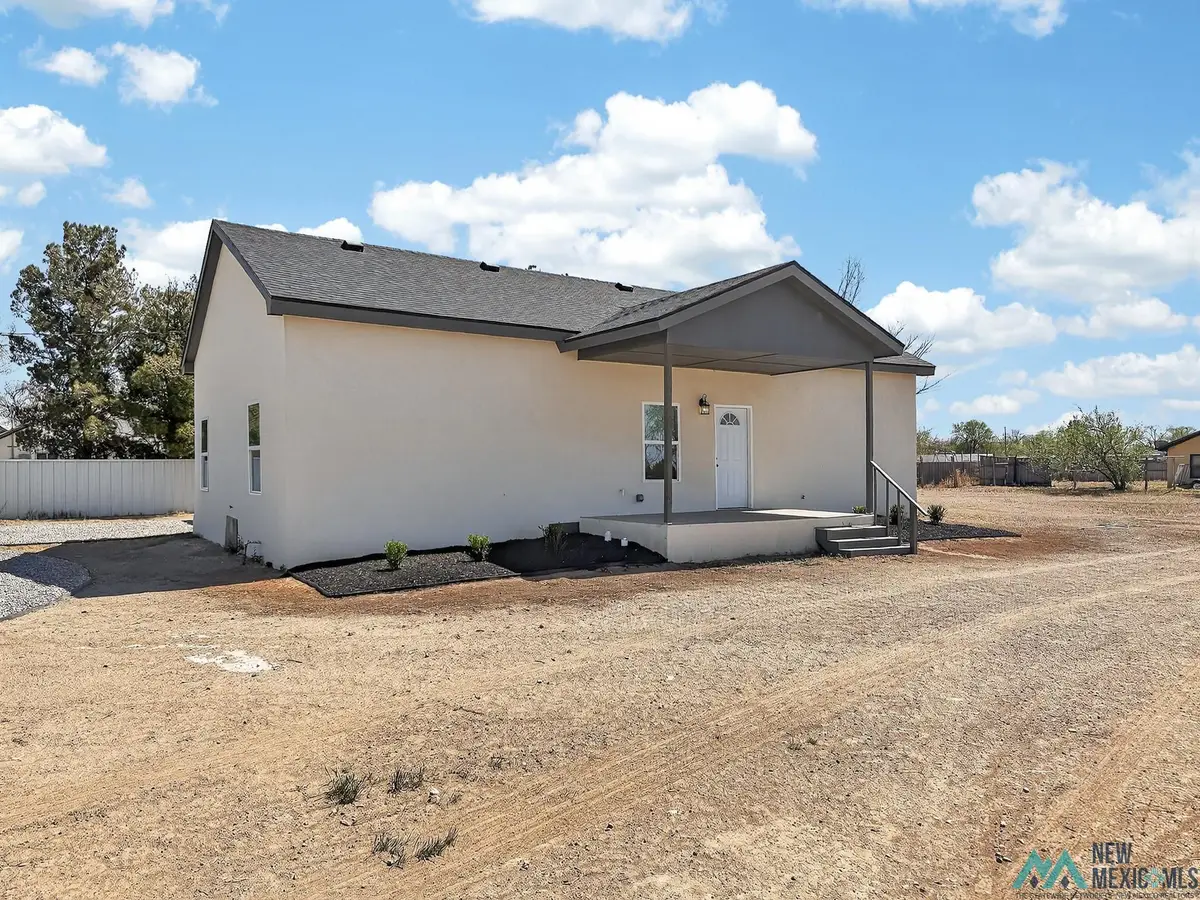 414 W 16th Street, Roswell, NM 88201 - #1