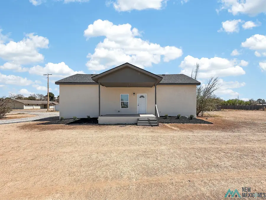 414 W 16th Street, Roswell, NM 88201 - #3