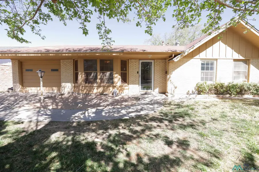 3005 Bandolina Avenue, Roswell, NM 88201 - #2