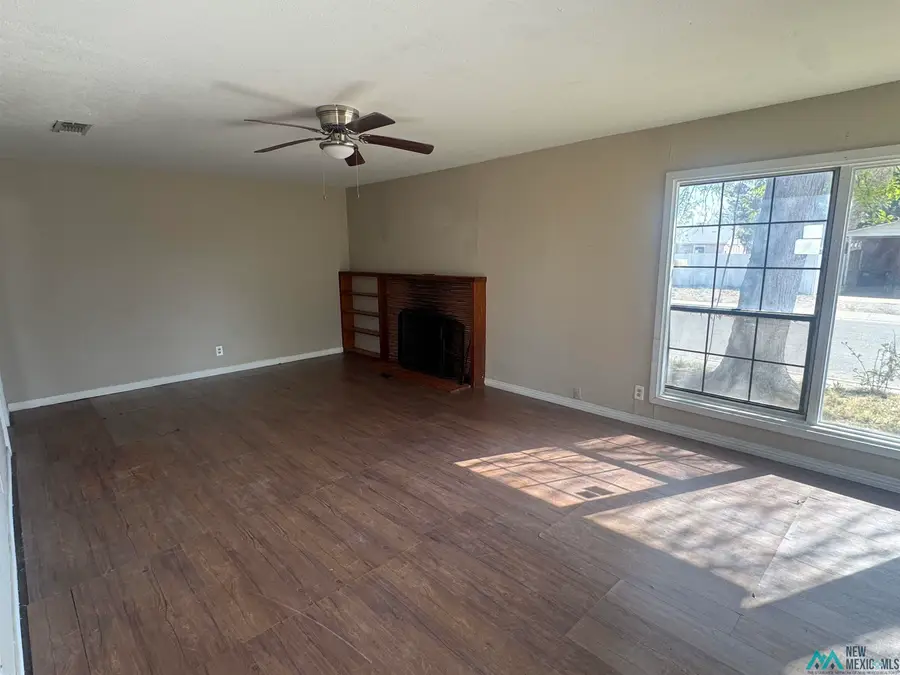 902 W Runyan Avenue, Artesia, NM 88210 - #2