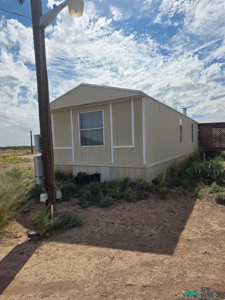 6925 SE Guernsey Rd, Deming, NM 88030 - #3