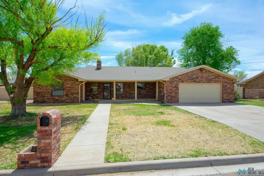 512 E 17th Street, Portales, NM 88130 - #2