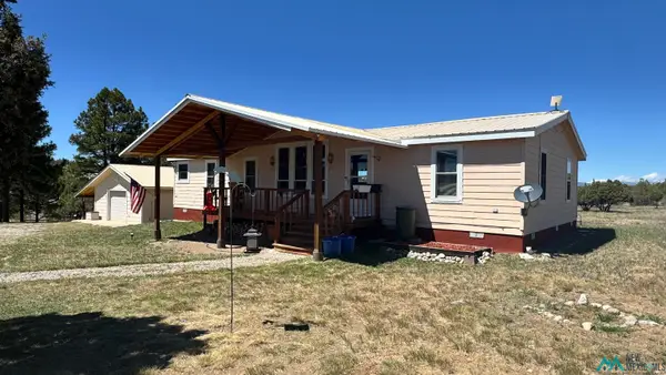 16 Overlook Road, Los Ojos, NM 87551