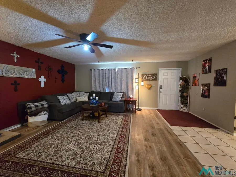 2422 Avenue B, Carlsbad, NM 88220 - #3