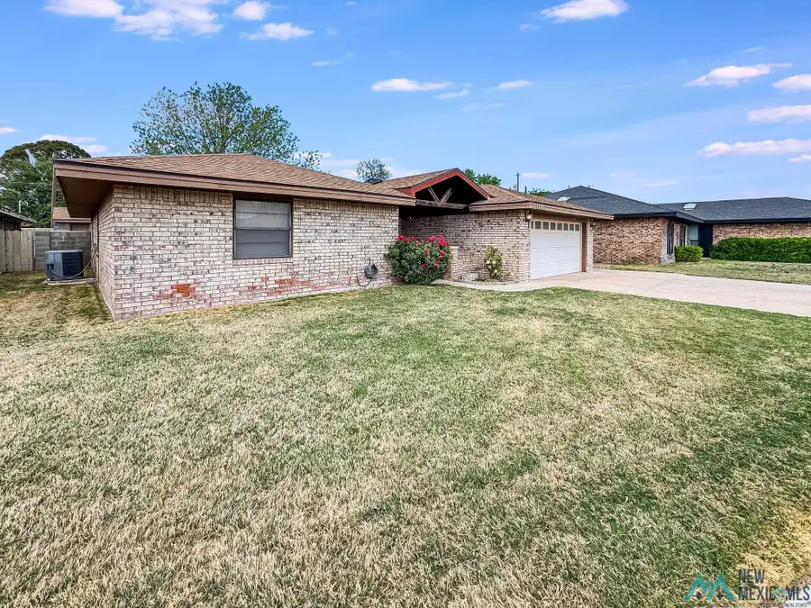 1510 W Caprock Street, Hobbs, NM 88240 - #3