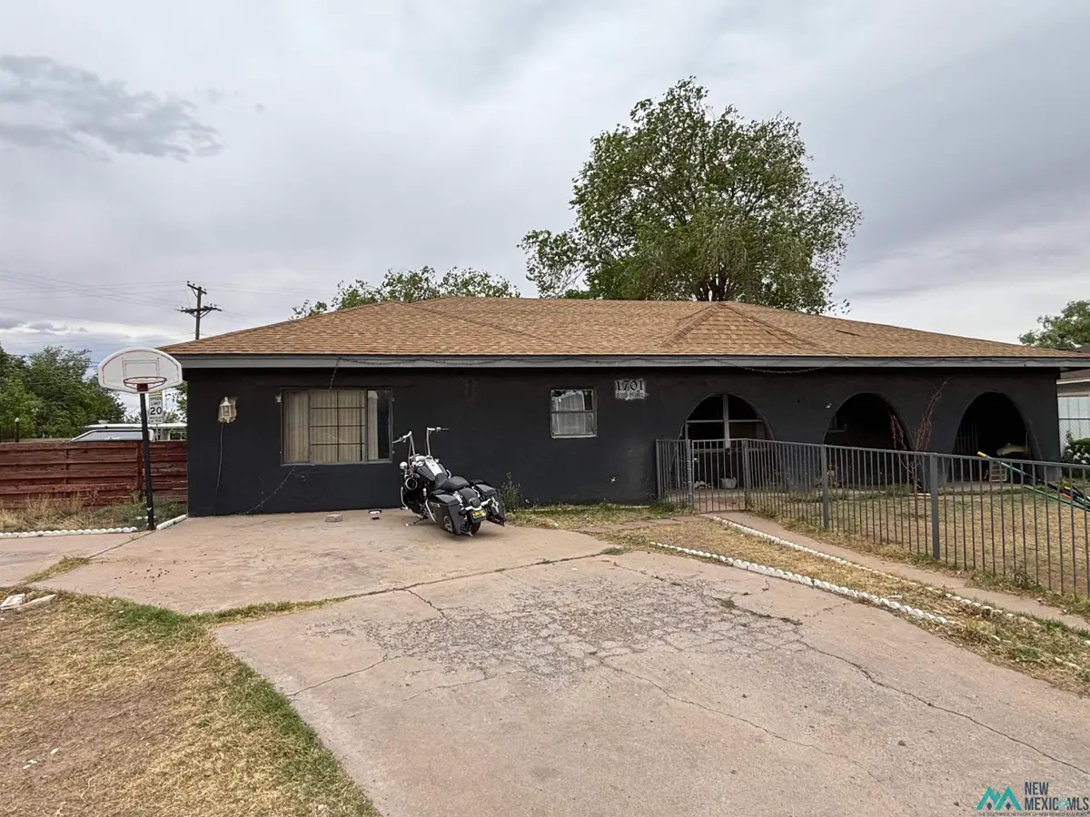 1701 S Stanton Avenue, Roswell, NM 88203 - #1