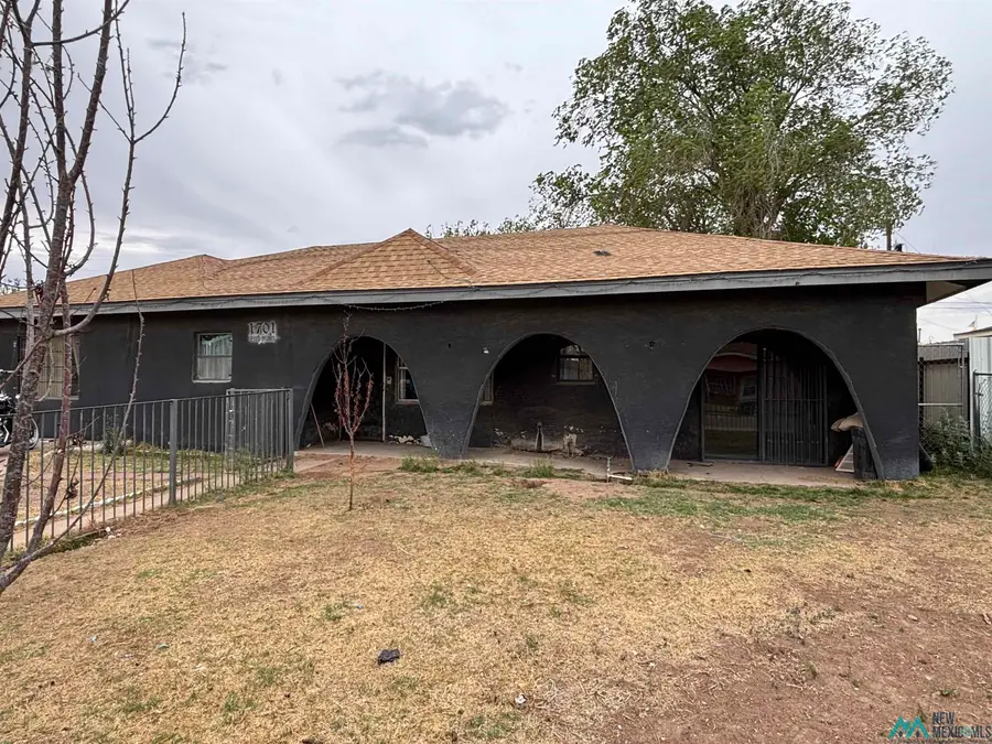1701 S Stanton Avenue, Roswell, NM 88203 - #2