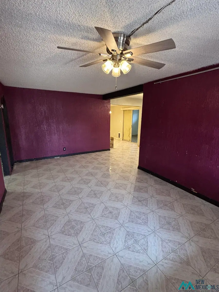 1701 S Stanton Avenue, Roswell, NM 88203 - #3