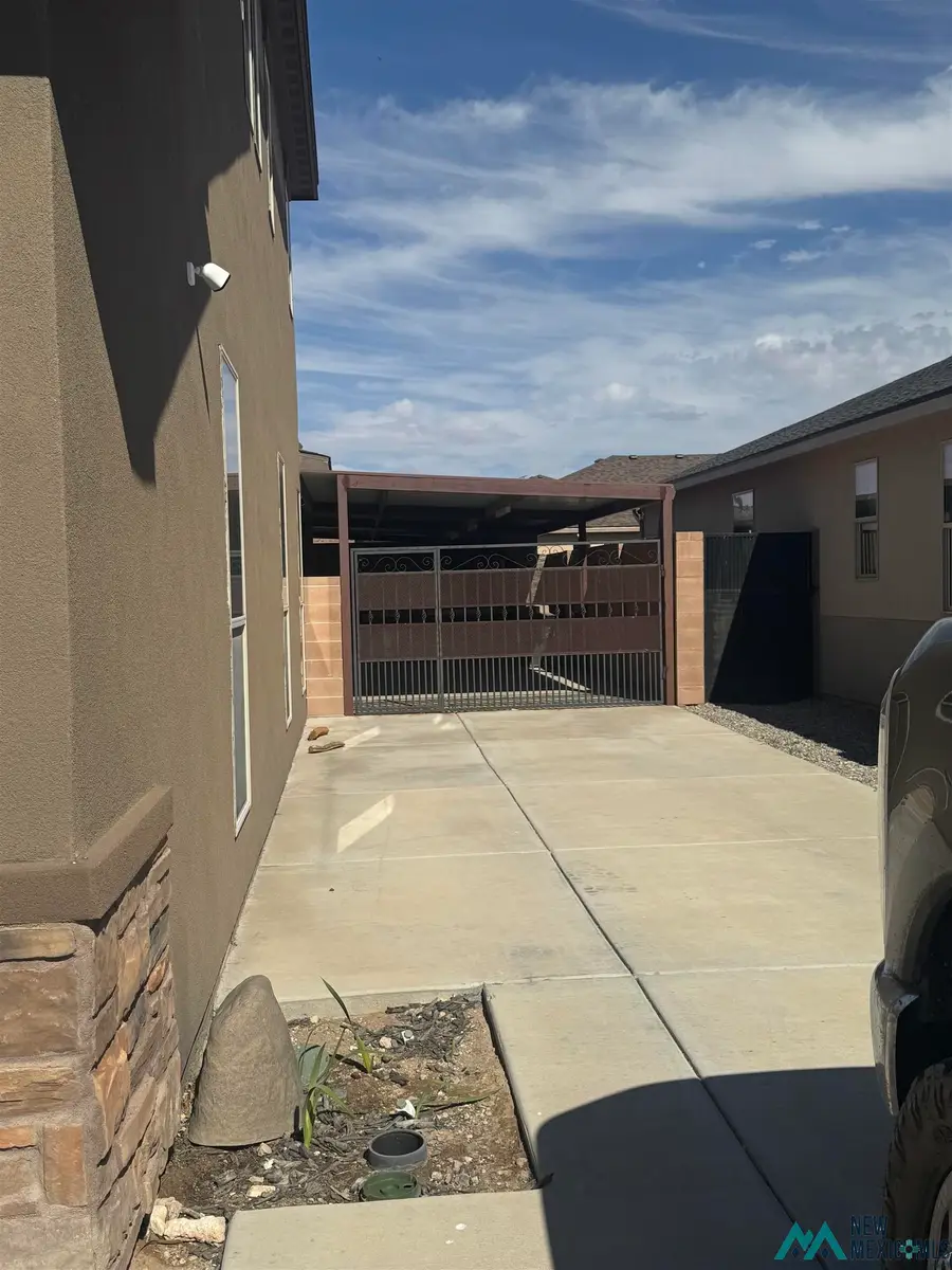 2706 N Wedgewood Dr Dr, Hobbs, NM 88240 - #3