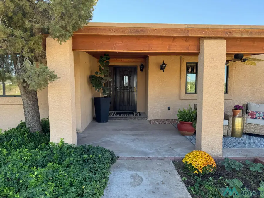 3982 South Springs Loop, Roswell, NM 88203 - #2