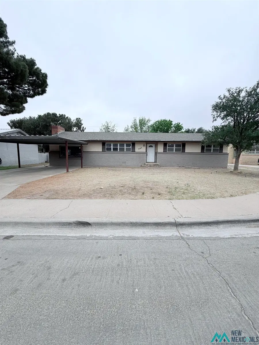 907 W Ave G, Lovington, NM 88260 - #2