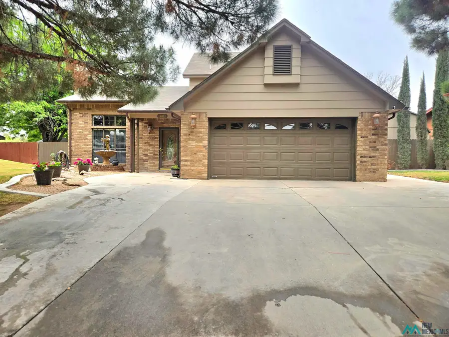 1004 Monterrey Drive, Roswell, NM 88201 - #2
