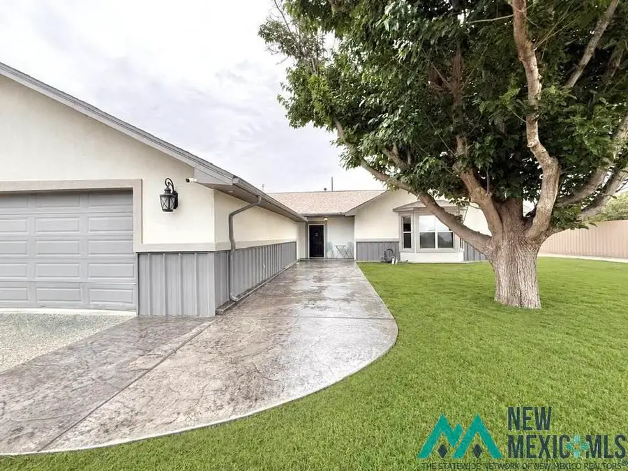 5404 Sioux, Carlsbad, NM 88220 - #3