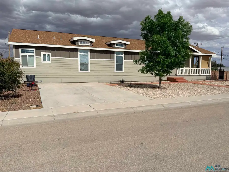4216 Balsa Street, Carlsbad, NM 88220 - #2