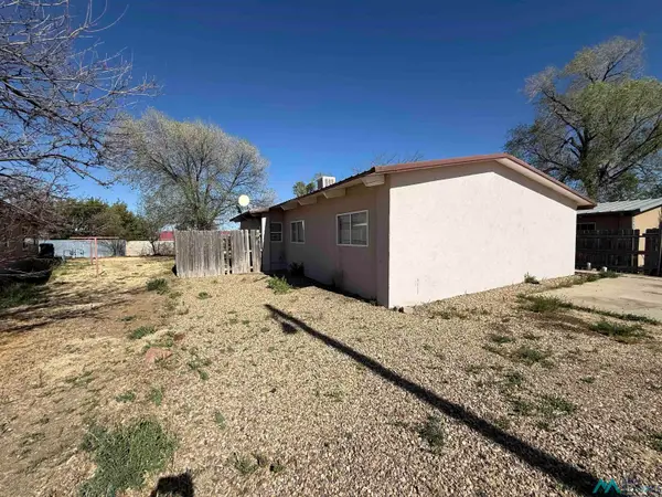 2422 Cholla Street, Las Vegas, NM 87701
