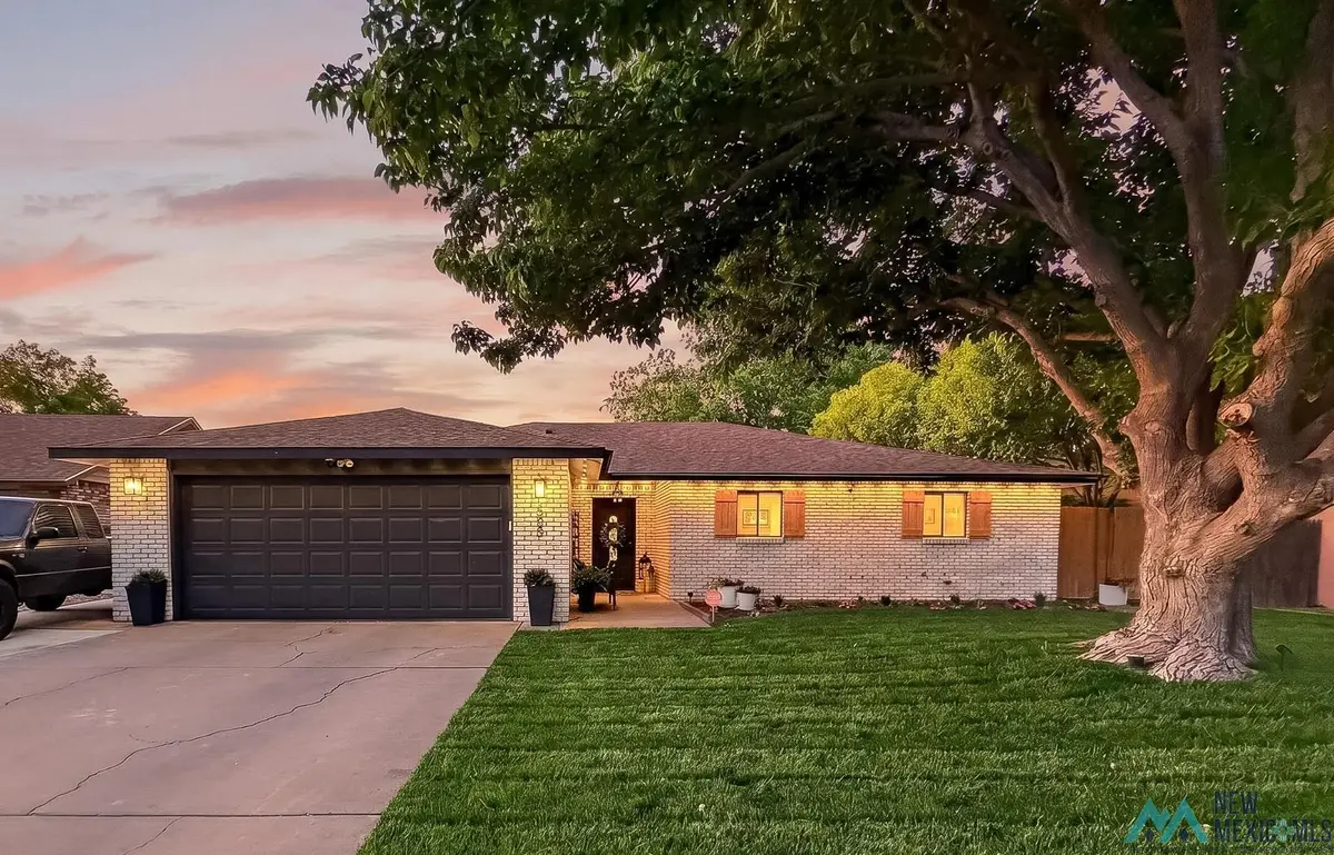 505 Twin Diamond Road, Roswell, NM 88201 - #1
