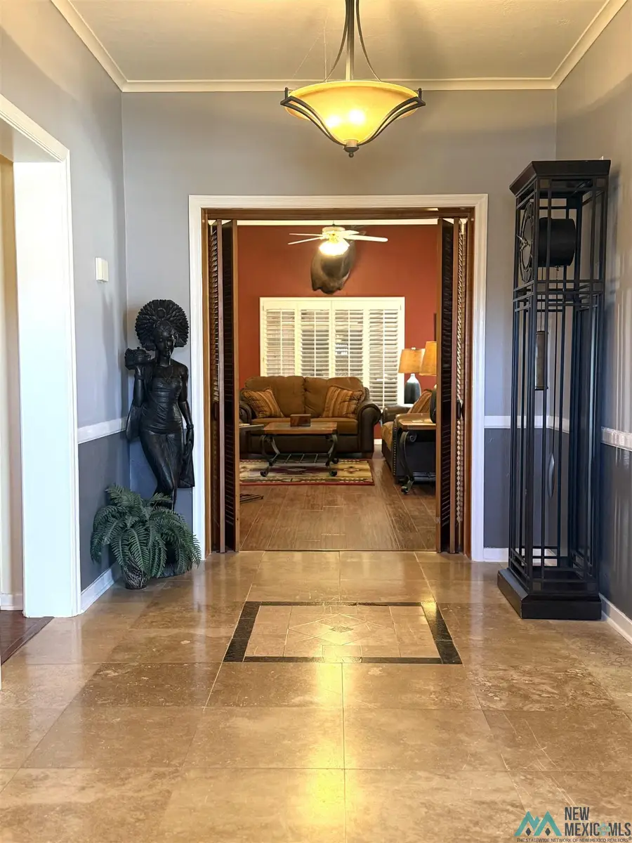 812 S Clowe Avenue, Artesia, NM 88210 - #2