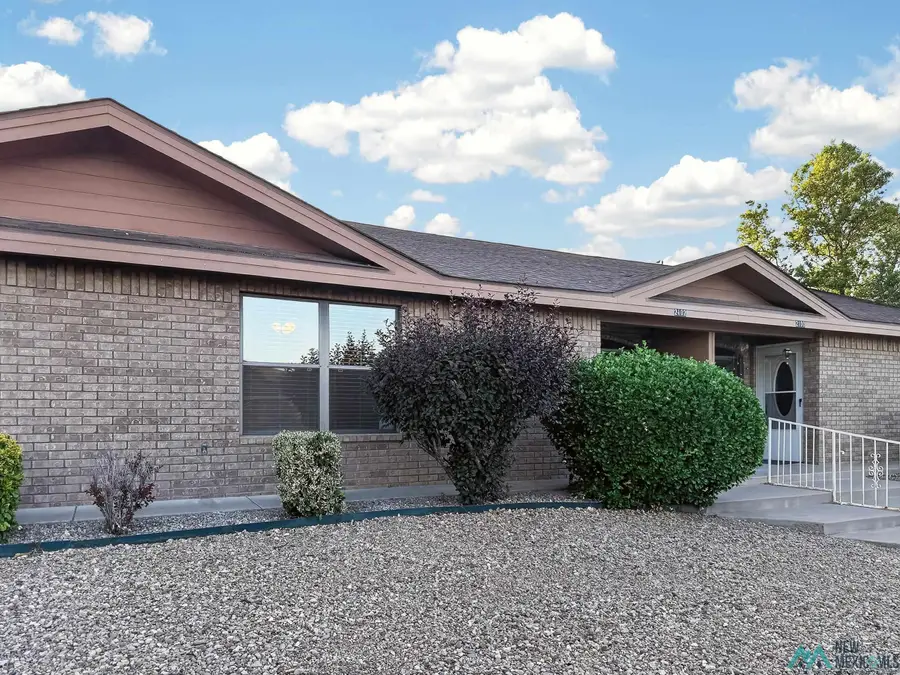 2102 Clover Lane, Roswell, NM 88203 - #2
