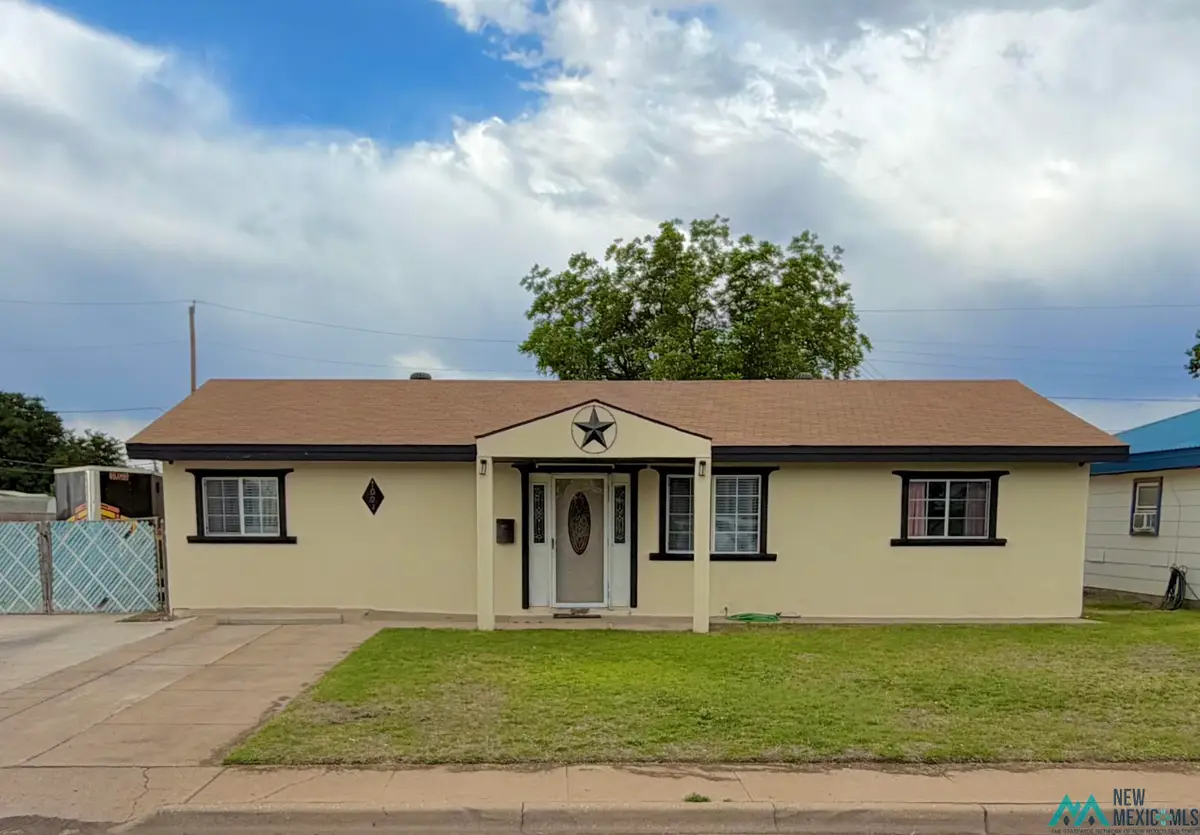 1001 W Laughlin Drive, Hobbs, NM 88240 - #1