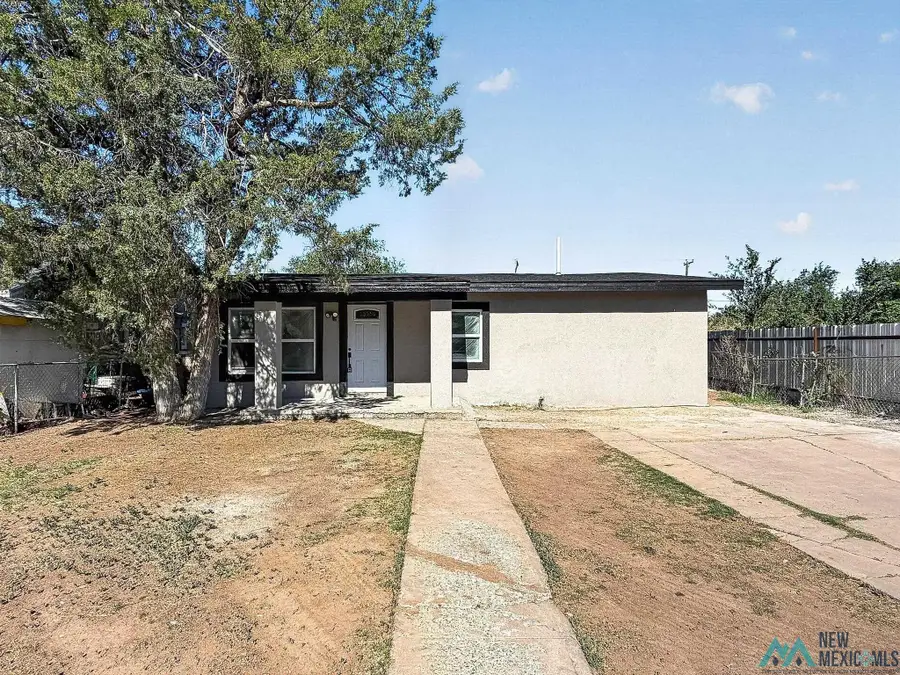 502 S Delaware Avenue, Roswell, NM 88203 - #2