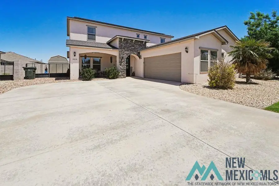 308 Baler Lane, Carlsbad, NM 88220 - #3