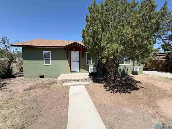1212 N Kansas Avenue, Roswell, NM 88201