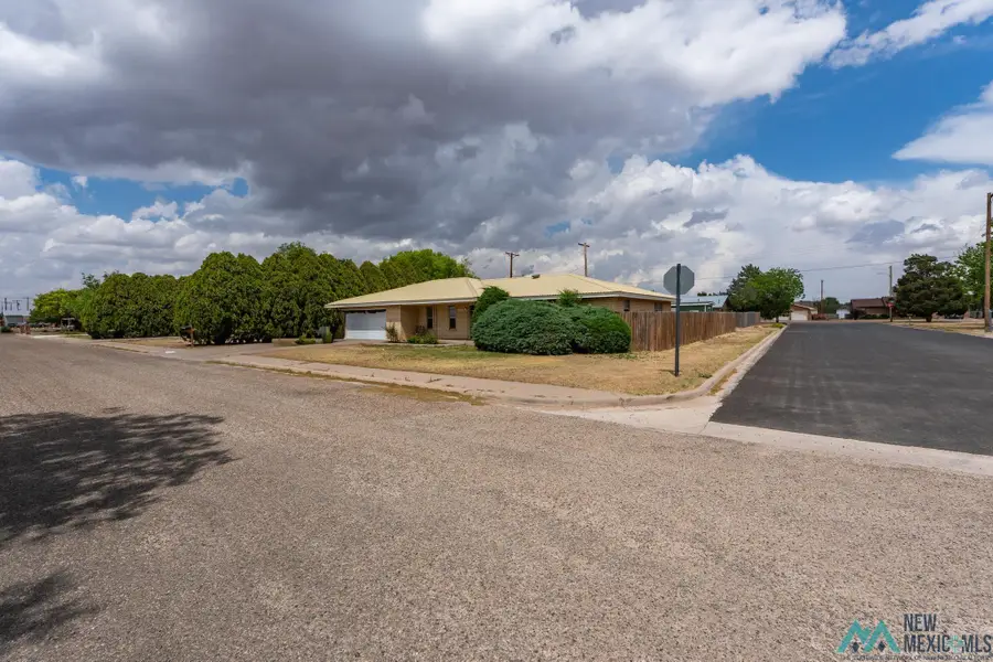 1813 Main Place, Portales, NM 88130 - #2