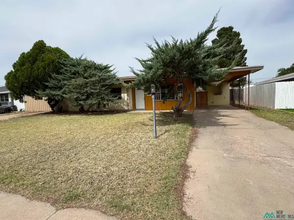 3002 Delicado Avenue, Roswell, NM 88201