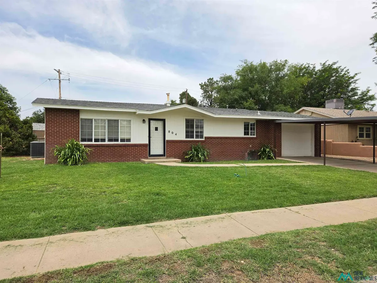 804 S 17th Street, Artesia, NM 88210 - #1