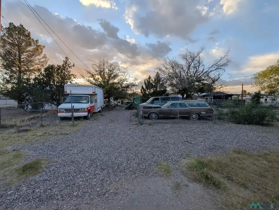206 N Riverside Drive, Truth Or Consequences, NM 87935 - #3