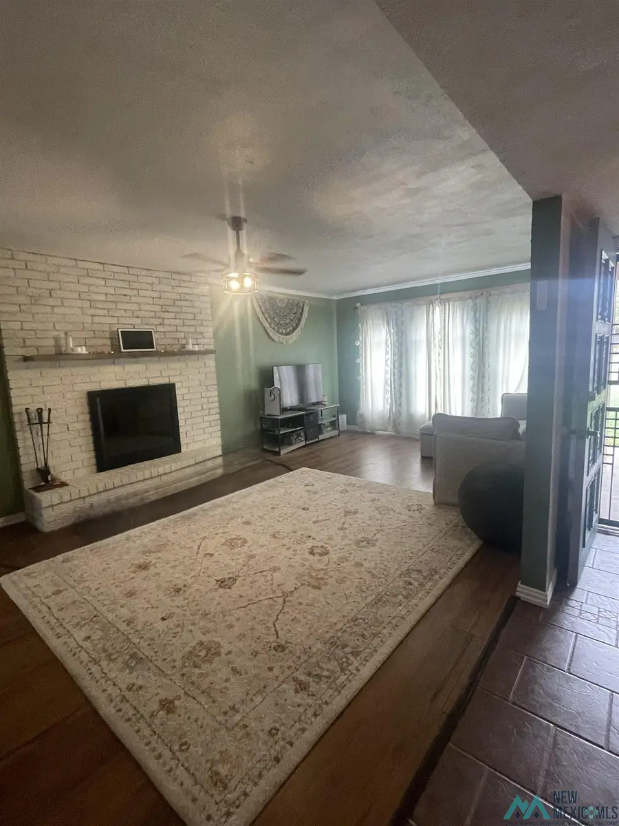 3006 Mountain View Drive, Carlsbad, NM 88220 - #3