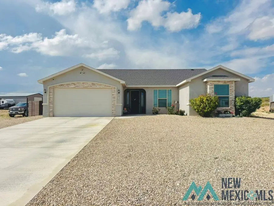 832 Calamity Jane Drive, Carlsbad, NM 88220 - #2