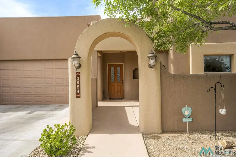 3884 Adriatic Road, Las Cruces, NM 88012 - #3