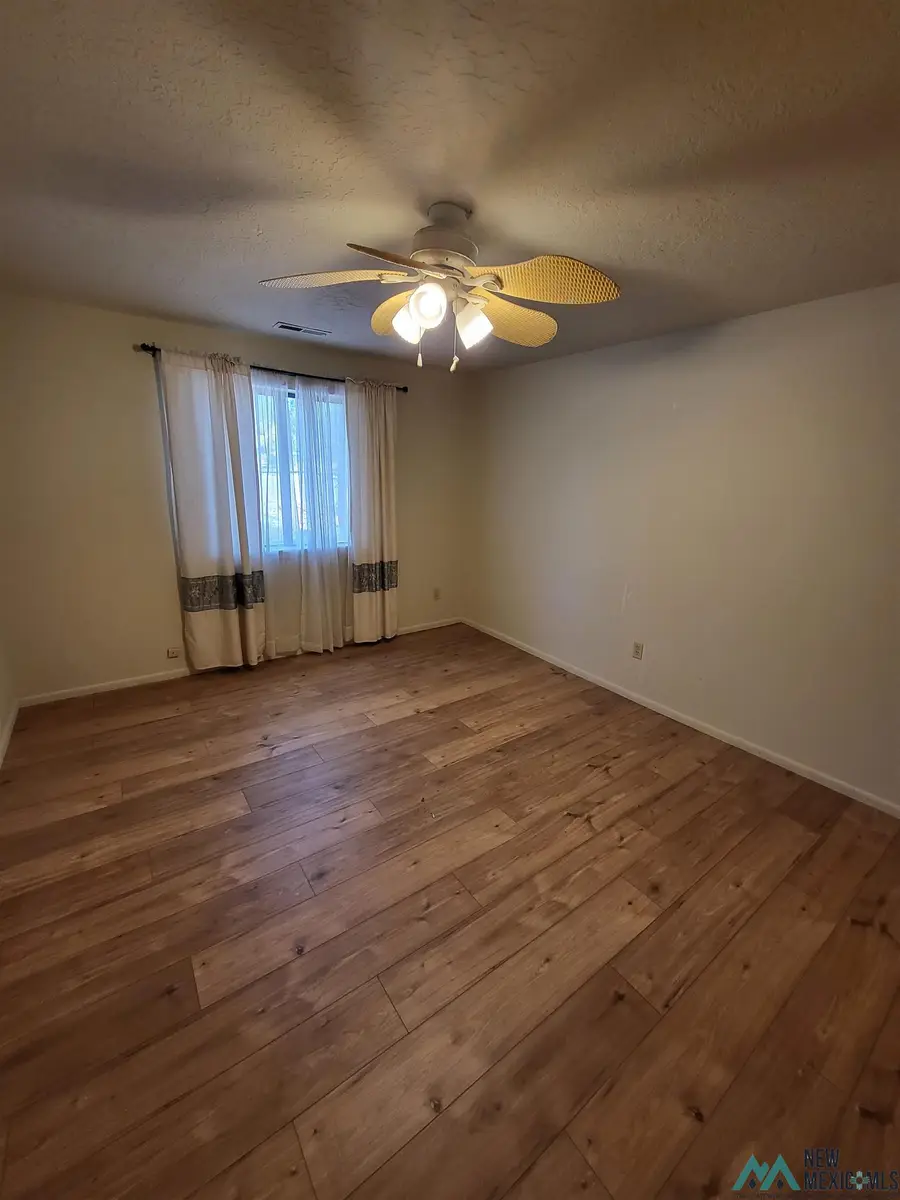 604 W Morgan Street, Gallup, NM 87301 - #3