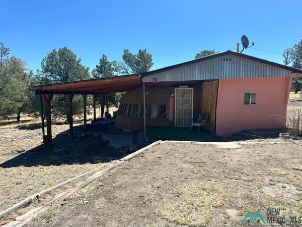25 Turquoise Trail, Datil, NM 87821