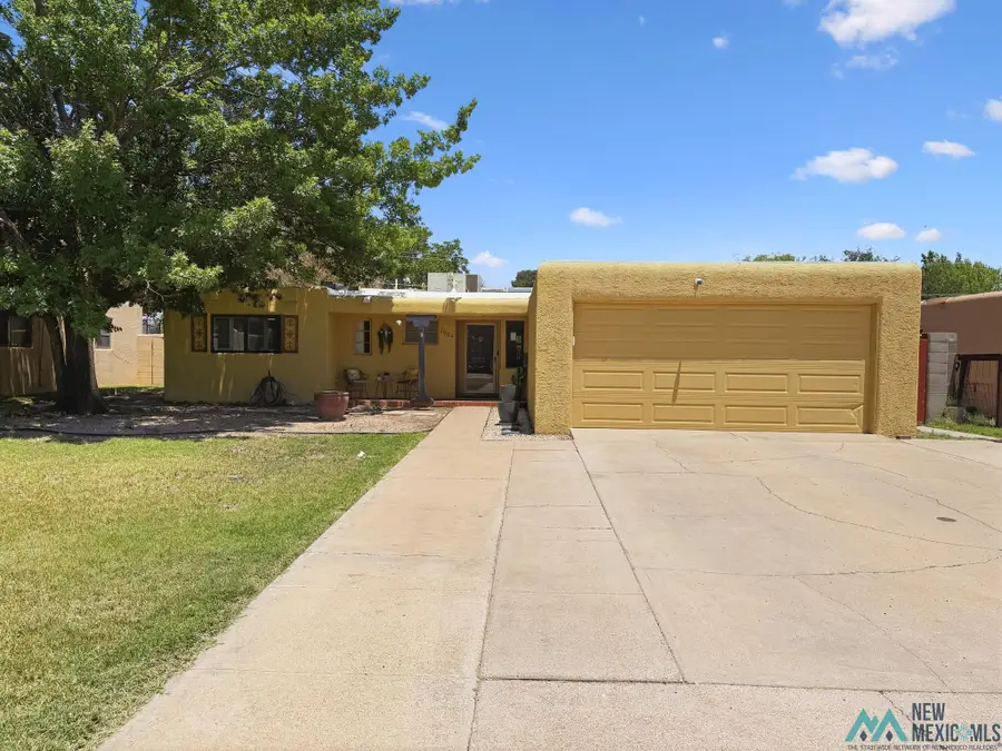 1004 W Gold Avenue, Hobbs, NM 88240 - #2