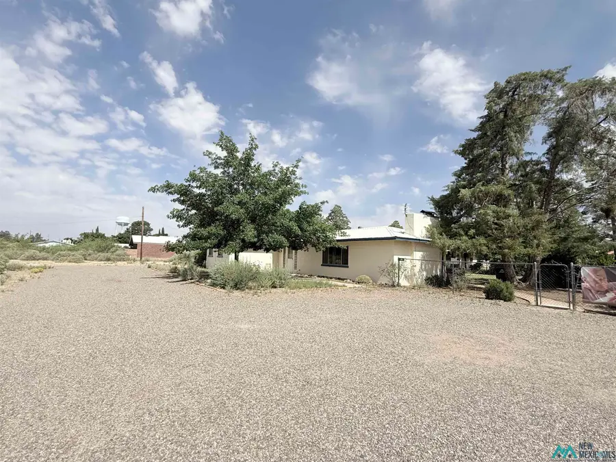 1405 E Florida Street, Deming, NM 88030 - #3