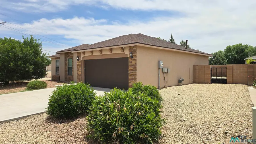 1648 Redwood Loop, Carlsbad, NM 88220 - #3