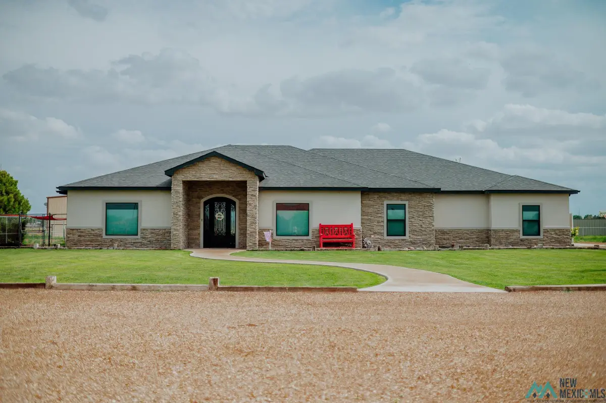 405 Walker Farm Road, Carlsbad, NM 88220 - #1
