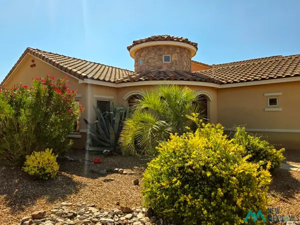 103 El Sendero Street, Elephant Butte, NM 87935