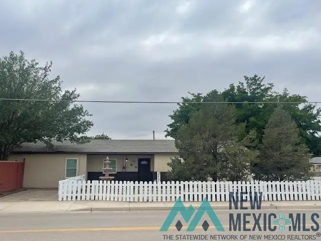 1301 W Briscoe Avenue, Artesia, NM 5 - #2