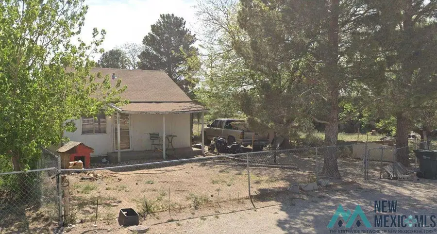 402 N 9th Street, Carlsbad, NM 88220 - #2