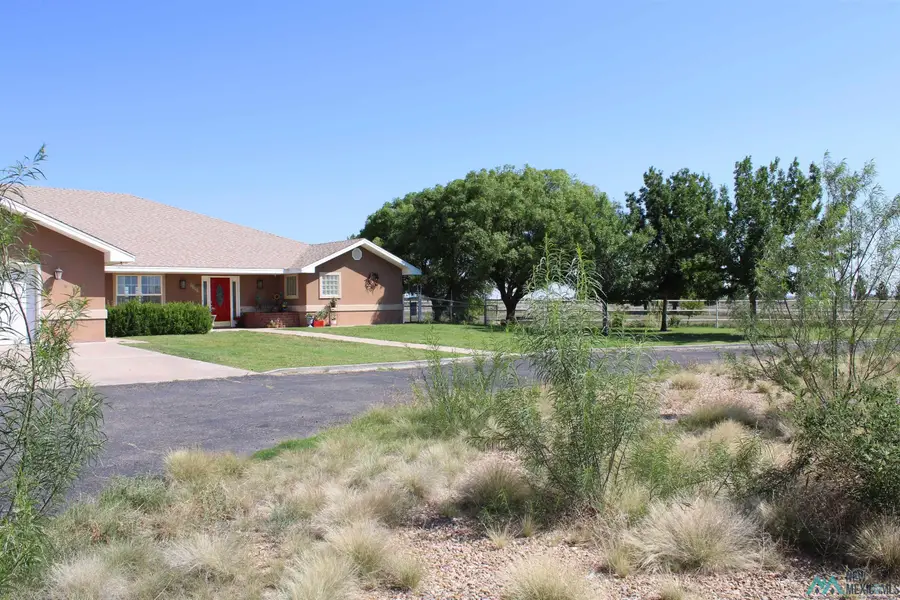 3237 Sundance Loop, Roswell, NM 88201 - #2