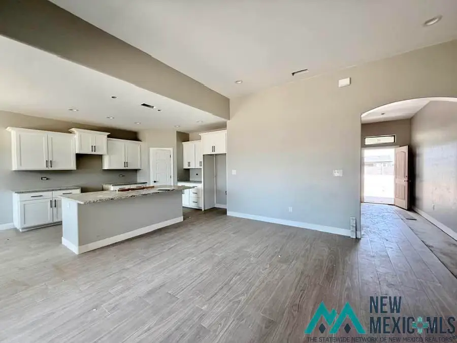 704 Ruby, Carlsbad, NM 88220 - #2