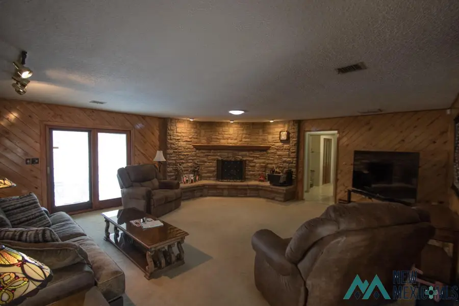 1104 Martinelli Dr, Gallup, NM 87301 - #2